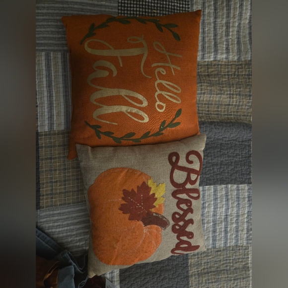 Fall Pillows 12x12 - Picture 1 of 5